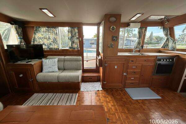 Grand Banks Classic Yacht For Sale