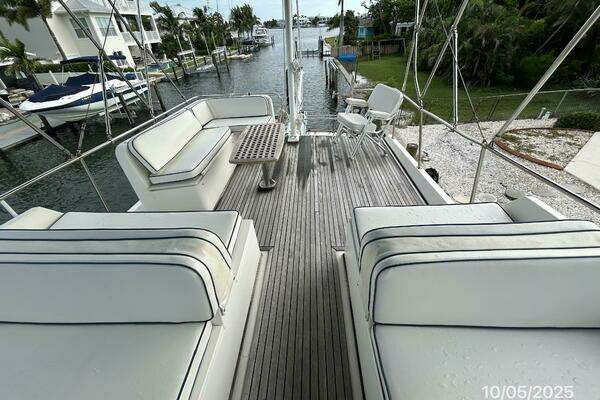 Grand Banks Classic Yacht For Sale