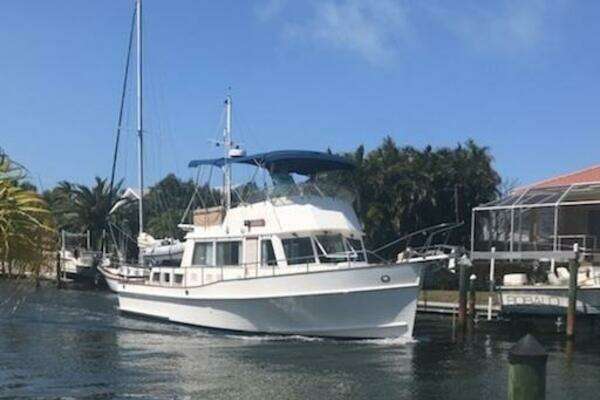 Photo of the 1995 Grand Banks Classic "Millie"