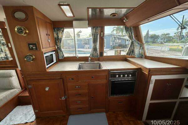 Grand Banks Classic Yacht For Sale