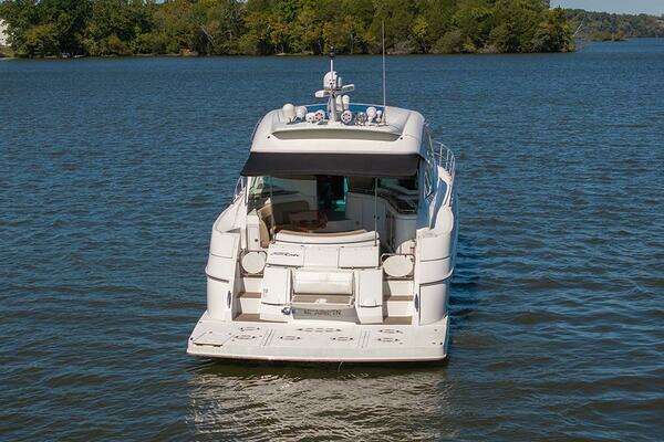 Cruisers Yachts 520 Sports Coupe Yacht For Sale