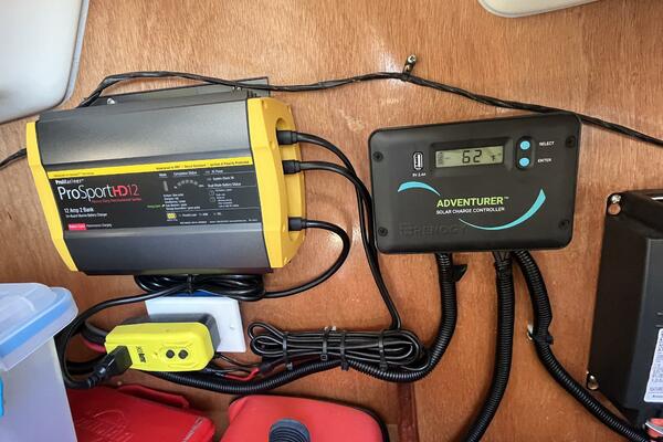 Dream 33ft Beneteau Yacht For Sale