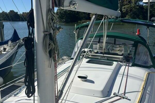 Dream 33ft Beneteau Yacht For Sale