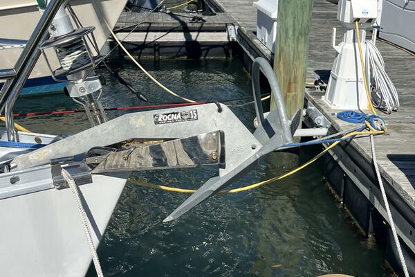 Dream 33ft Beneteau Yacht For Sale