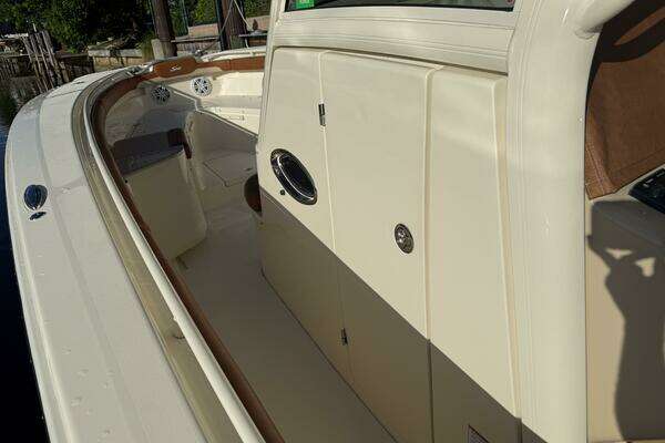 Scout 320 LXF Yacht For Sale