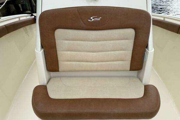 Scout 320 LXF Yacht For Sale