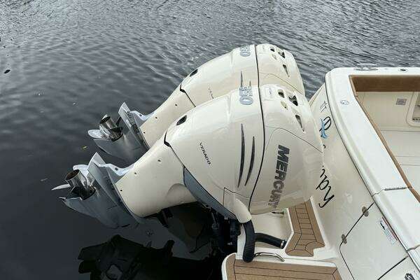 Scout 320 LXF Yacht For Sale