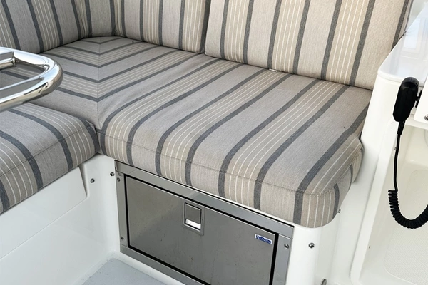 Sabre 48 Flybridge Sedan Yacht For Sale
