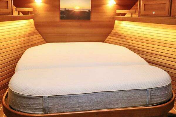 Sabre 48 Flybridge Sedan Yacht For Sale