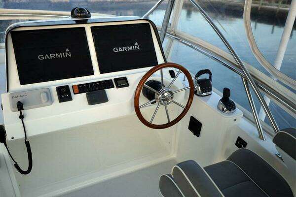 Sabre 48 Flybridge Sedan Yacht For Sale