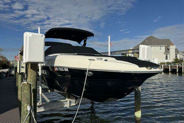 Photo of the 2019 Stingray 234LR