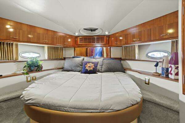 Carver 466 Motor Yacht Yacht For Sale