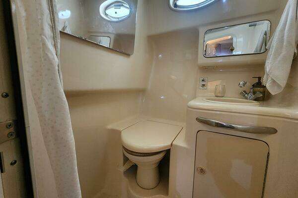 Photo of the 2000 Sea Ray 330 Express Cruiser "Time Out"