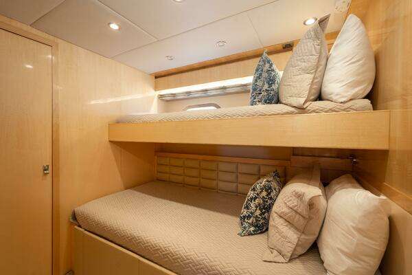 Hargrave Sky Lounge Yacht For Sale