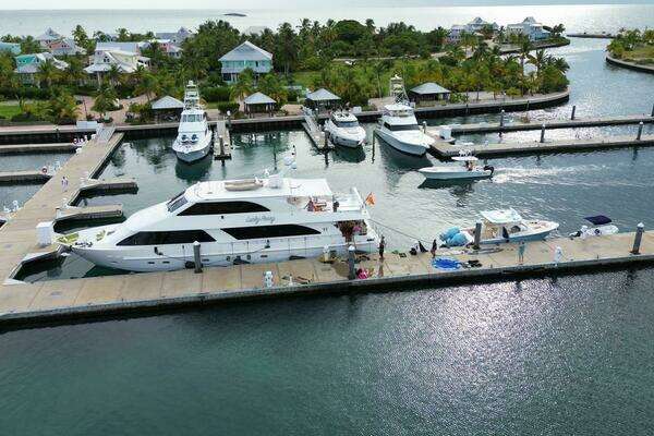 Hargrave Sky Lounge Yacht For Sale