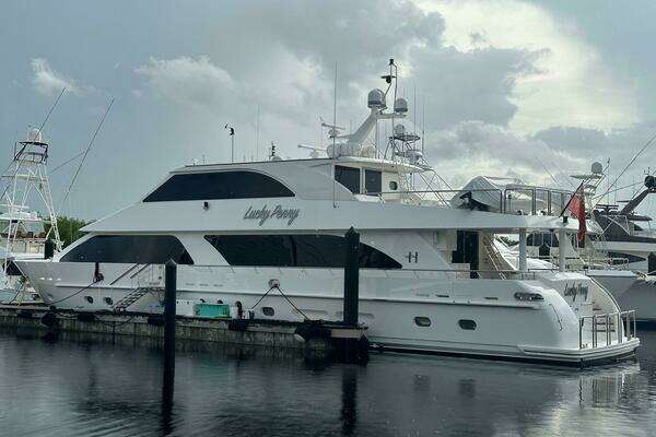 Hargrave Sky Lounge Yacht For Sale