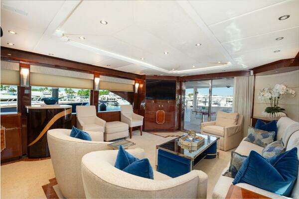 Hargrave Sky Lounge Yacht For Sale