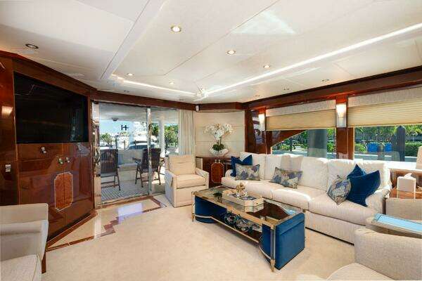 Hargrave Sky Lounge Yacht For Sale