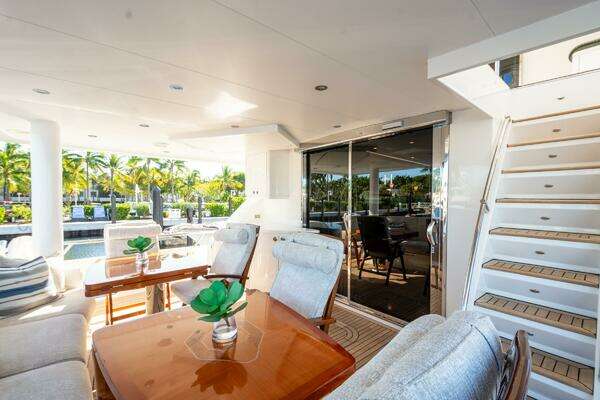 Hargrave Sky Lounge Yacht For Sale