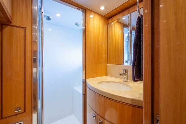 Hargrave Sky Lounge Yacht For Sale