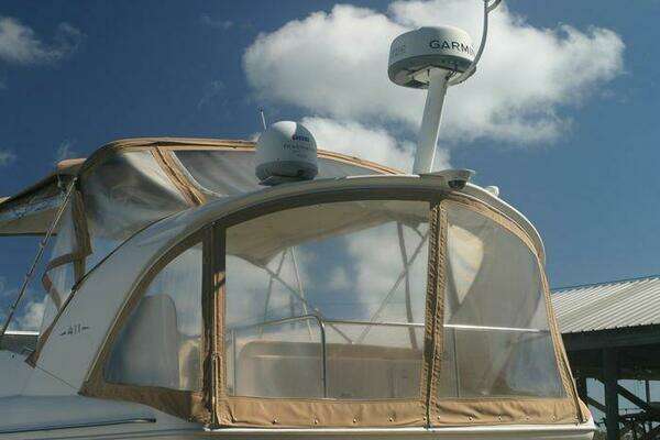 Meridian 411 Sedan Yacht For Sale