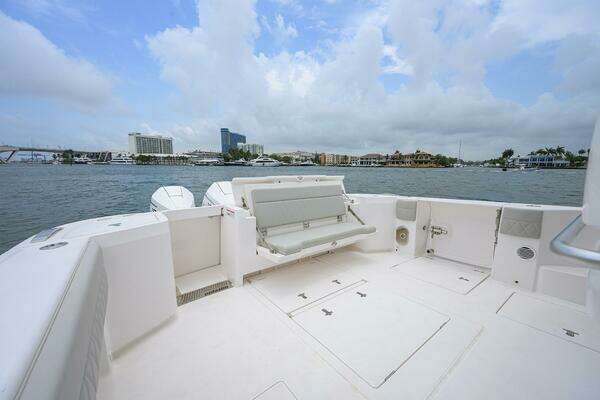 Intrepid Valor Yacht For Sale