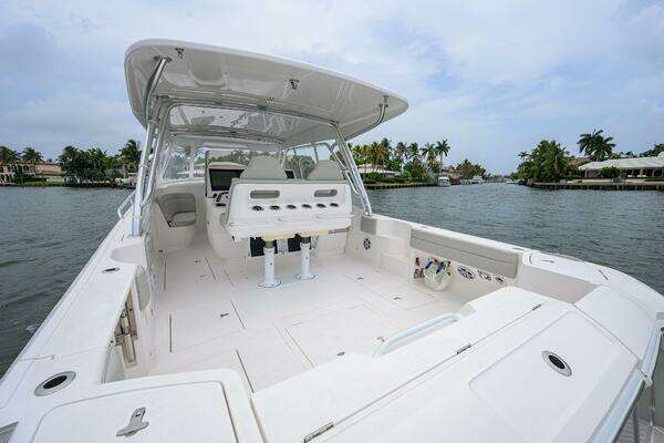 Intrepid Valor Yacht For Sale