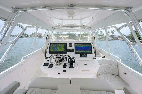 Intrepid Valor Yacht For Sale