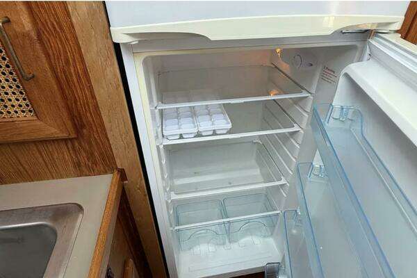 Bayliner 3870 Motoryacht Yacht For Sale