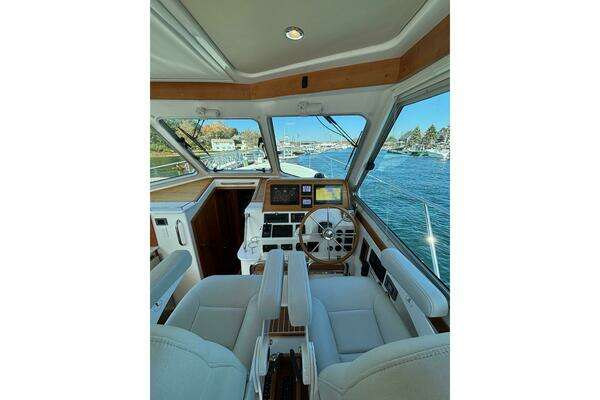 Back Cove 37 Yacht For Sale