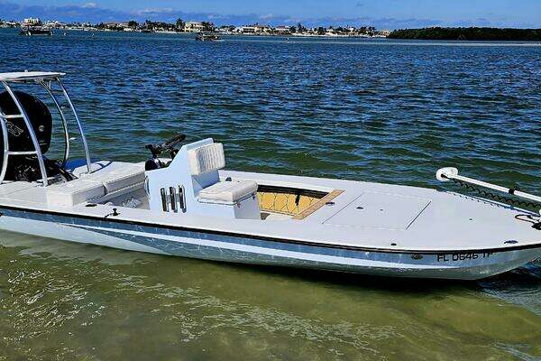 Photo of the 2022 East Cape Vantage VHP