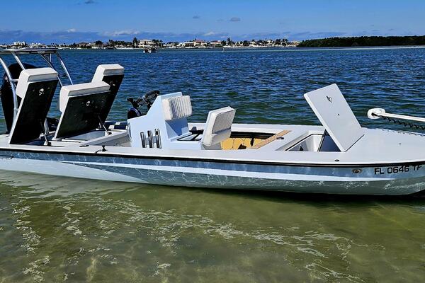 19ft East Cape Yacht For Sale