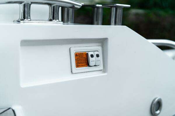 Sunseeker Predator 60 Yacht For Sale