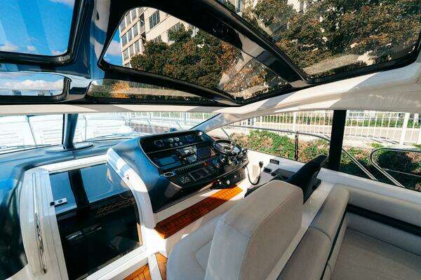 Sunseeker Predator 60 Yacht For Sale