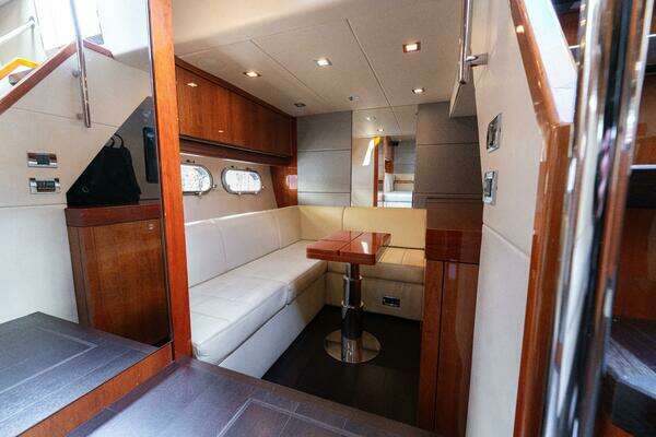Sunseeker Predator 60 Yacht For Sale