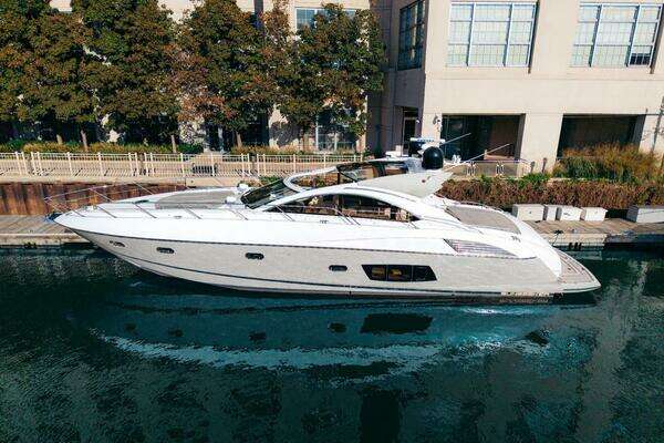 Sunseeker International (Poole, U.K.) - Predator 60
