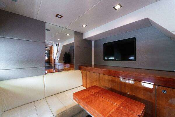 Sunseeker Predator 60 Yacht For Sale