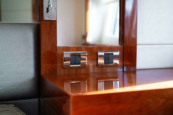 Sunseeker Predator 60 Yacht For Sale