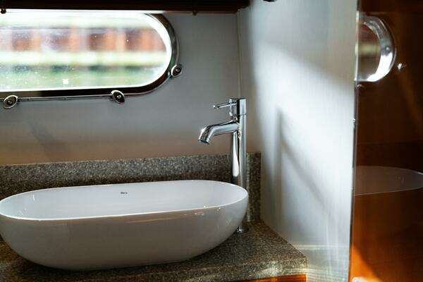 Sunseeker Predator 60 Yacht For Sale