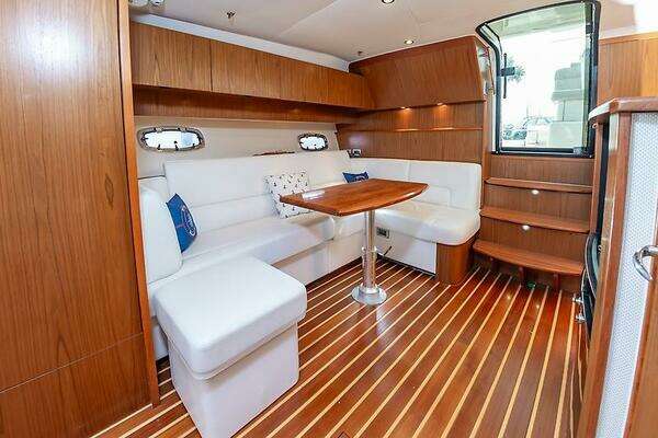 Tiara Yachts 39 Coronet Yacht For Sale