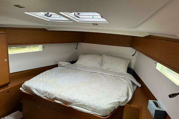 Jeanneau Sun Odyssey 479 Yacht For Sale