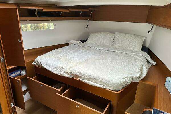 Jeanneau Sun Odyssey 479 Yacht For Sale