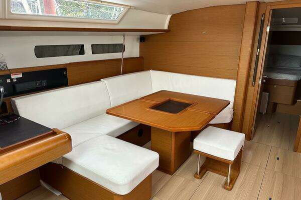 Jeanneau Sun Odyssey 479 Yacht For Sale