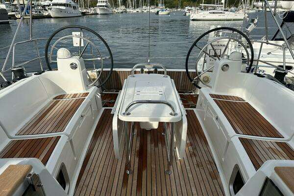Jeanneau Sun Odyssey 479 Yacht For Sale