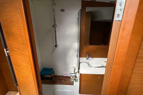 Jeanneau Sun Odyssey 479 Yacht For Sale