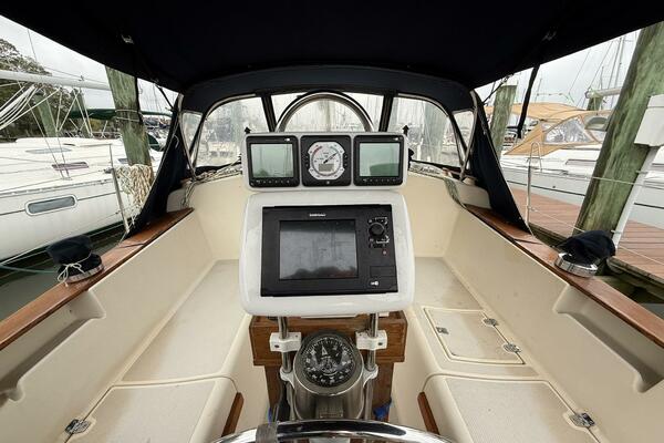 Willin  29ft Island Packet Yacht For Sale