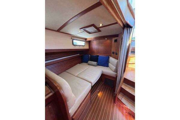 Sabre 42 Salon Express Yacht For Sale
