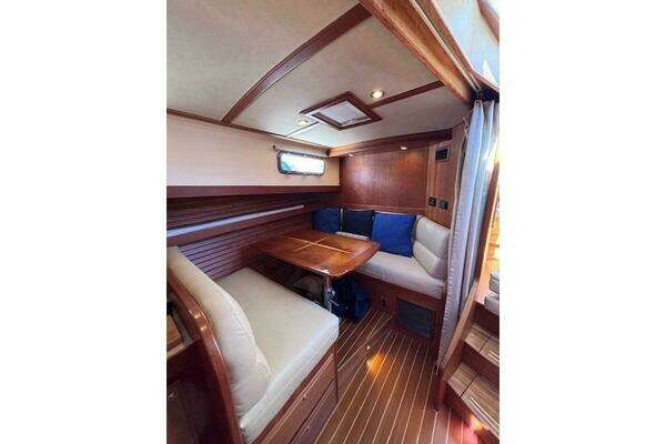 Sabre 42 Salon Express Yacht For Sale