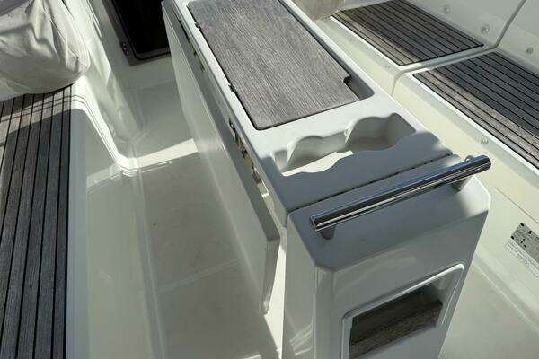 Photo of the 2021 Beneteau 35.1