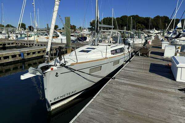 35-ft-Beneteau-2021-35.1- Norwalk Connecticut United States  yacht for sale